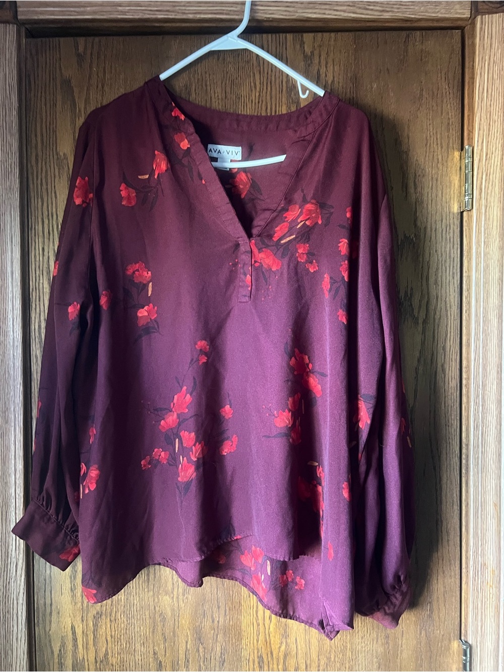 Ava & Viv Burgundy Floral V-Neck Long-Sleeve Top A15